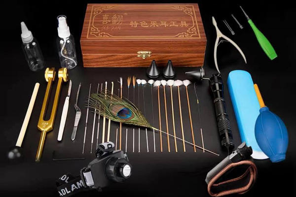 Ear cleaning set (600 x 400)